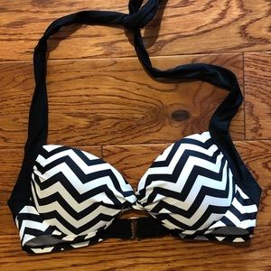 Black & white zigzag halter bikini top
